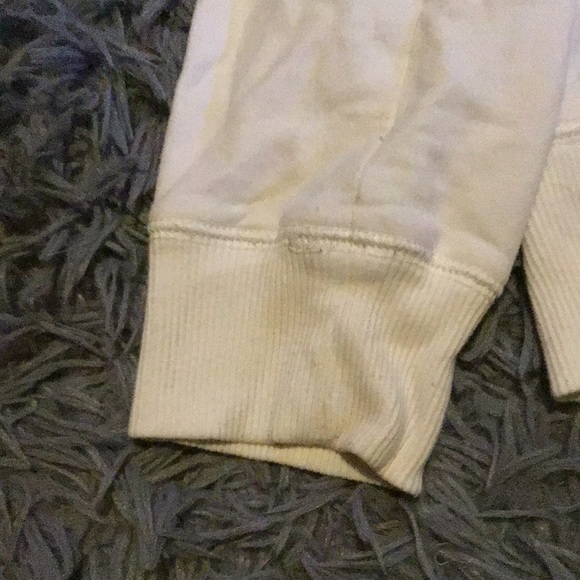GAP gently used sweatshirt - Picture 2 of 3